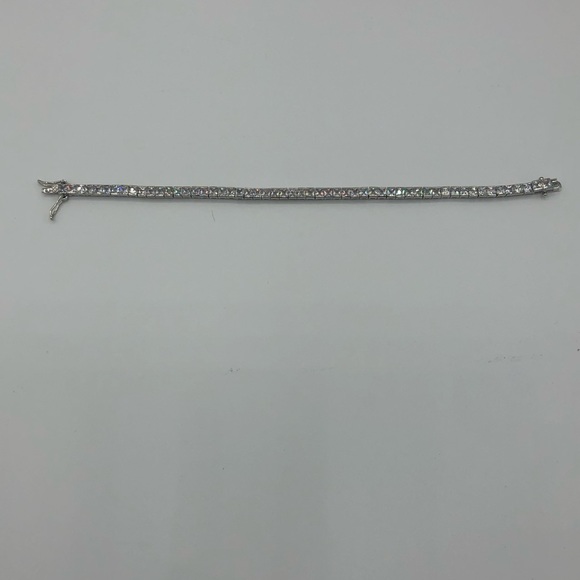Princess Cut Bracelet - Picture 10 of 13